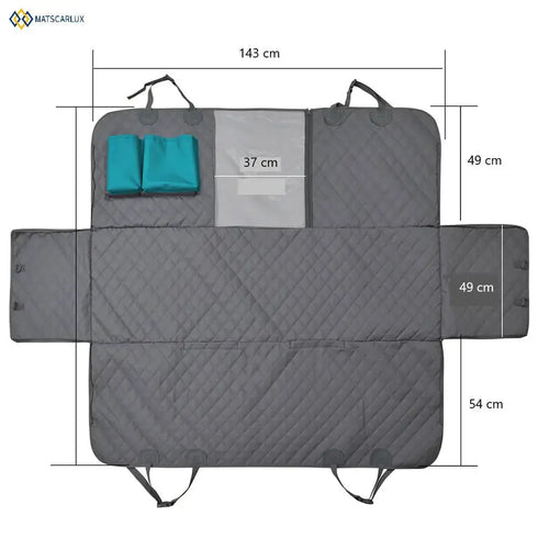 Funda impermeable para perros en el asiento trasero